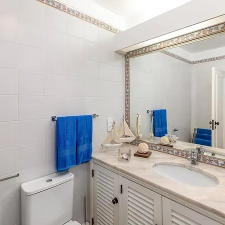 Moradia Olhos De Agua - 3 Quartos - 6 Camas *