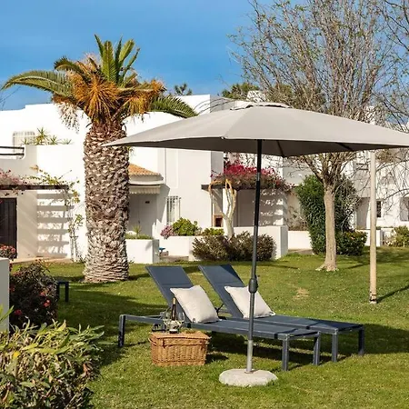 Holiday home Moradia Olhos De Agua - 3 Quartos - 6 Camas