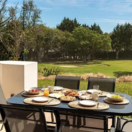 Moradia Olhos De Agua - 3 Quartos - 6 Camas